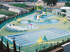 坂祝町町民ふれあいプール