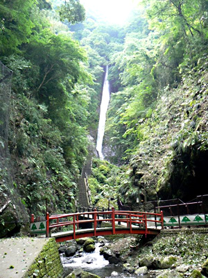 酒水の滝